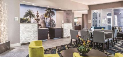 La Quinta Inn & Suites by Wyndham Orlando Lake Mary