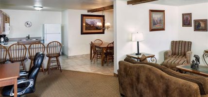 The Ridgeline Hotel at Yellowstone Ascend Hotel Collection (Gardiner)