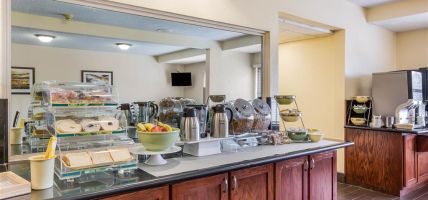 Quality Inn and Suites Lawrence-Univ Area