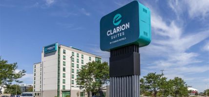 Hotel Clarion Suites at the Alliant Energy Center (Madison)