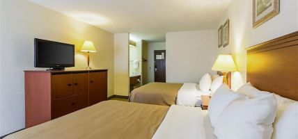 Econo Lodge Inn and Suites Omaha - La Vi