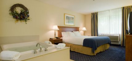 Hotel SureStay Plus by Best Western Fremont I-69