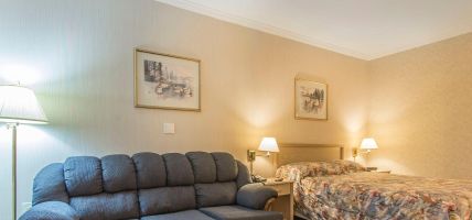 Econo Lodge Inn & Suites (Riverview)