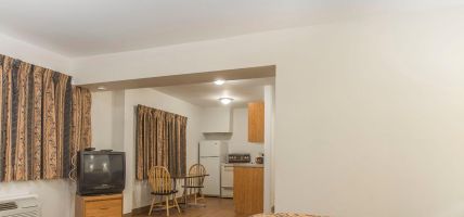 Econo Lodge Inn & Suites (Riverview)