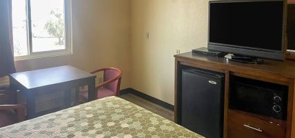 Econo Lodge Inn and Suites (Corning)