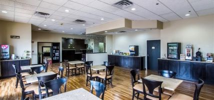 Quality Inn and Suites Moline - Quad Cities
