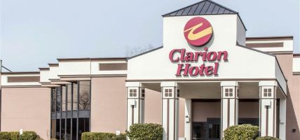 Clarion Hotel and Conference Center (Ronkonkoma)