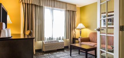 Clarion Hotel and Suites Hamden-New Haven