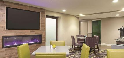 La Quinta Inn & Suites by Wyndham Baltimore BWI Airport (Linthicum)