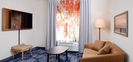 Fairfield Inn and Suites by Marriott Arlington Near Six Flags