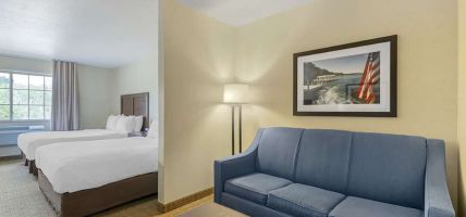 Hotel Comfort Suites Lake Geneva East (Hebron)