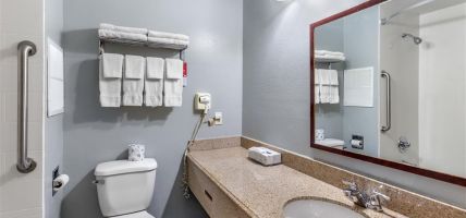 Econo Lodge Inn and Suites Old Saybrook - Westbrook (Old Saybrook Center)