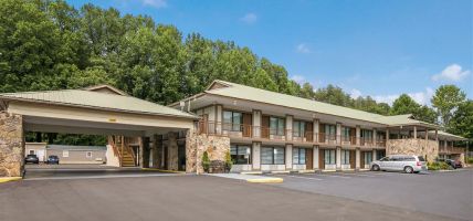 Quality Inn and Suites Mt. Chalet (Clayton)