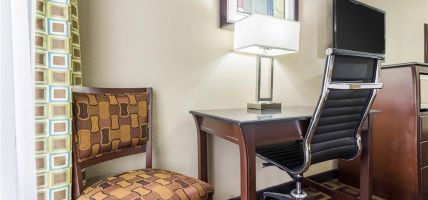 Quality Inn and Suites Arden Hills - Saint Paul North