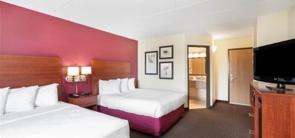 Hotel SureStay Plus by Best Western Litchfield