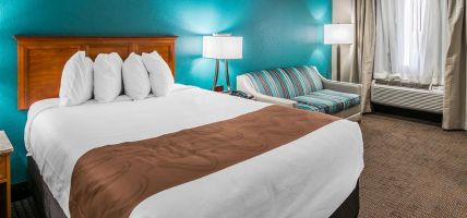 Quality Inn and Suites Near White Sands National Park (Alamogordo)
