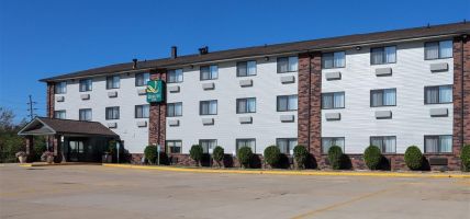 Quality Inn and Suites Bloomington I-55 and I-74