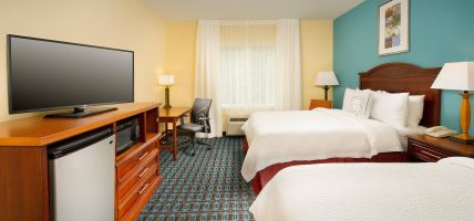 Fairfield Inn and Suites by Marriott Marshall