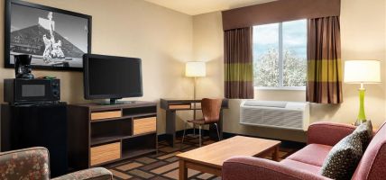 Hotel Super 8 by Wyndham Akron S/Green/Uniontown OH