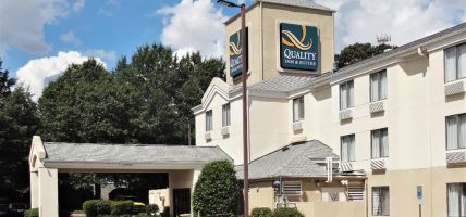Quality Inn and Suites Raleigh North