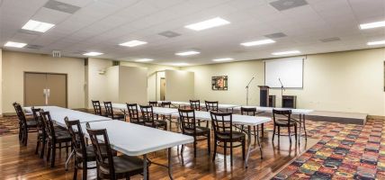 Quality Inn and Conference Center (Heber Springs)