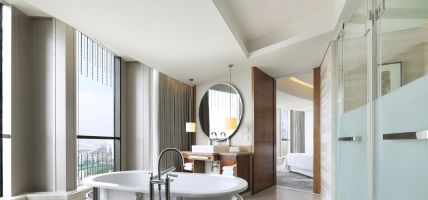 Sheraton Grand Shanghai Pudong Hotel and Residences
