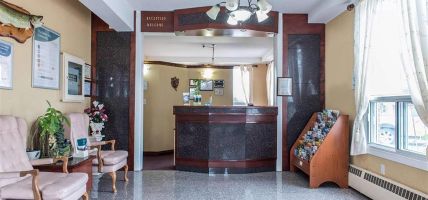 Econo Lodge Inn and Suites (Pembroke)