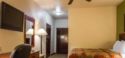 Clarion Inn and Suites Weatherford South
