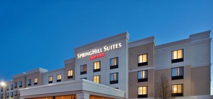 Hotel SpringHill Suites Wichita East at Plazzio