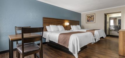 Quality Inn and Suites Ft. Jackson Maingate (Columbia)