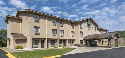 Quality Inn and Suites (Warren)