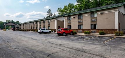 Quality Inn and Suites Marinette
