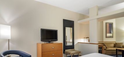 Fairfield Inn and Suites by Marriott Commerce