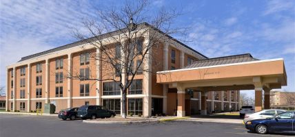 Quality Inn and Suites Matteson near I-57