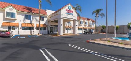 GUESTHOUSE INN AND SUITES UPLA (Upland)