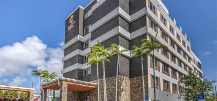 Hotel Comfort Suites Fort Lauderdale Airport and Cruise Port (Dania Beach)