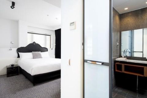 PEPPERS GALLERY HOTEL (Canberra)
