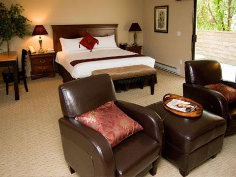 Adobe Inn - Big Sur