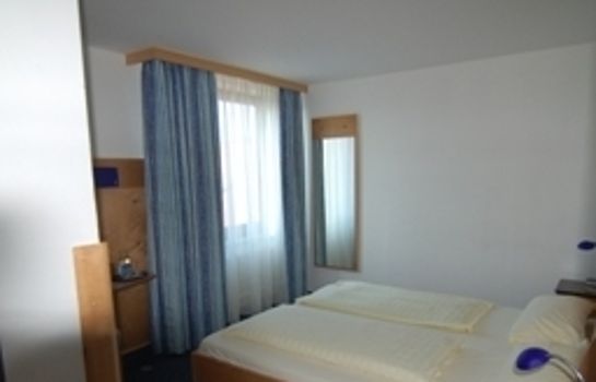 Axxe Hotel