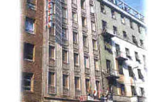 Monopole Hotel