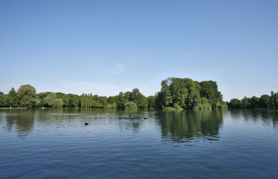 Hotels Und Ubernachtungen Am Englischer Garten Munchen Garten In