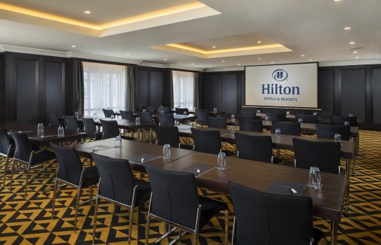 Hilton Vienna Plaza