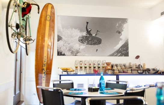 Santoni Freelosophy Hotel