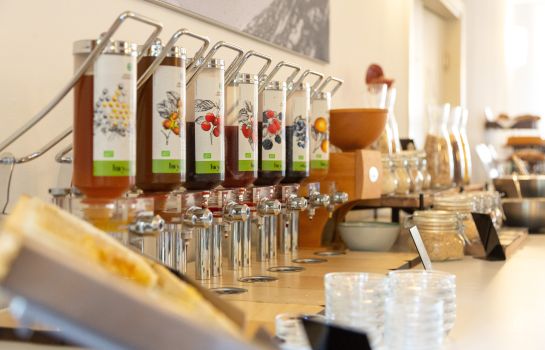 Santoni Freelosophy Hotel