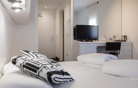 Santoni Freelosophy Hotel