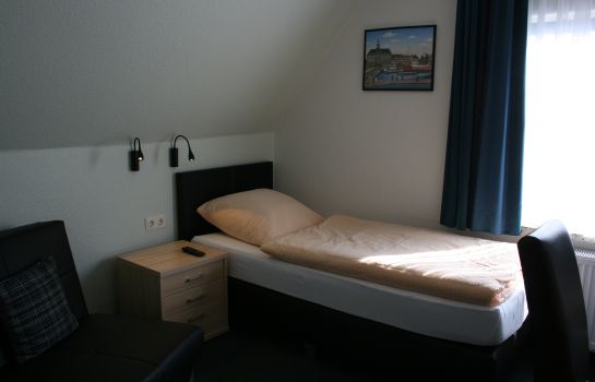 Hotels Near Dat Otto Huus