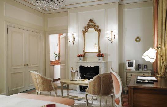 The Ritz-Carlton London