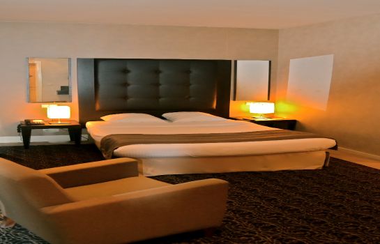 Hotel Chambord
