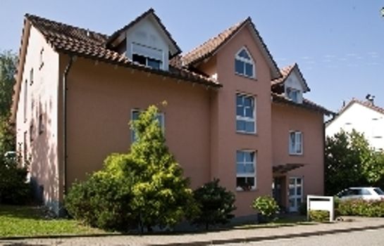 Am Wasserschloss Gstehaus