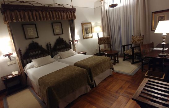 Parador de Santiago - Hostal dos Reis Católicos